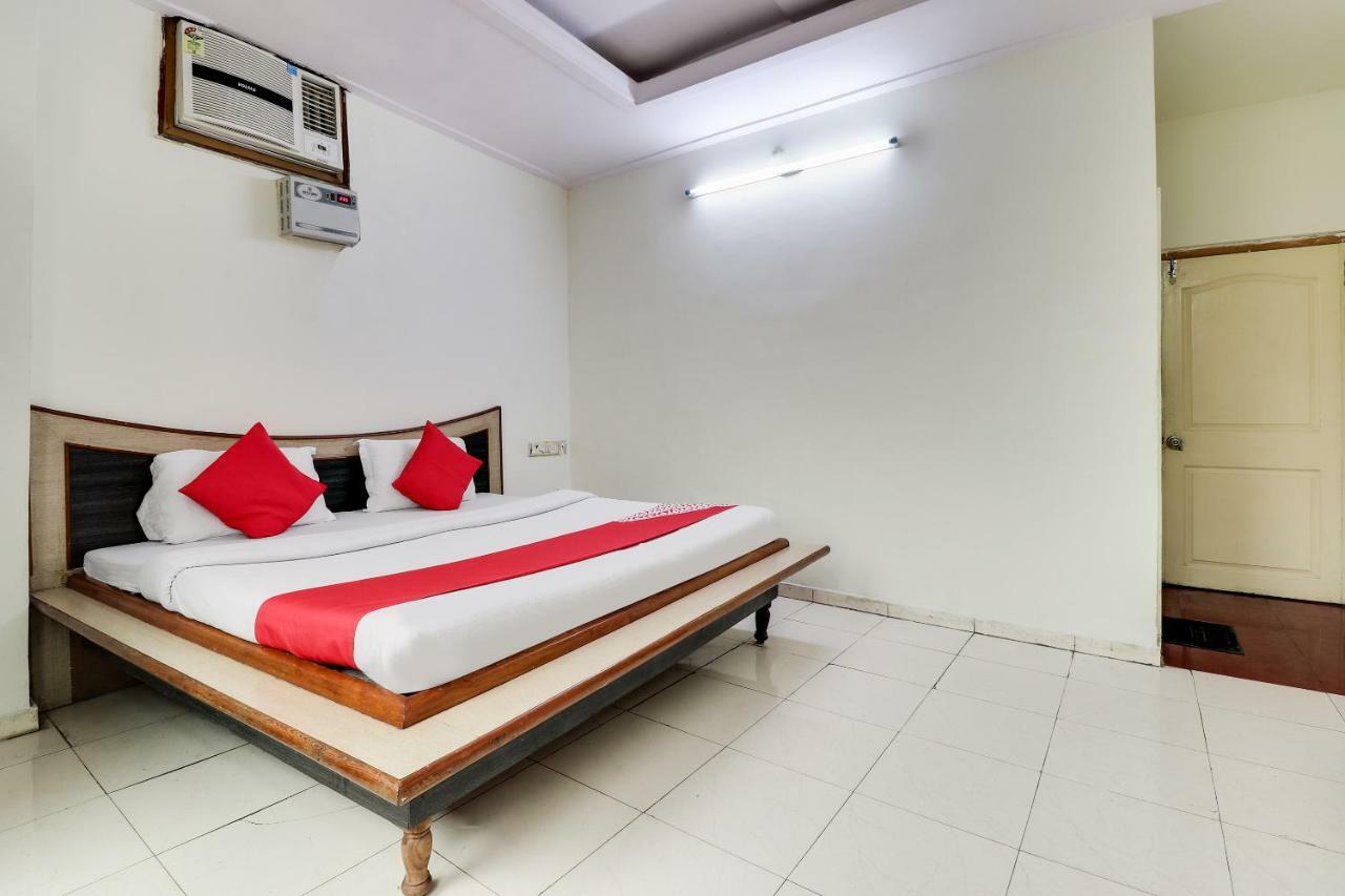 Etāwah Oyo 45398 Kunal Hotel מראה חיצוני תמונה