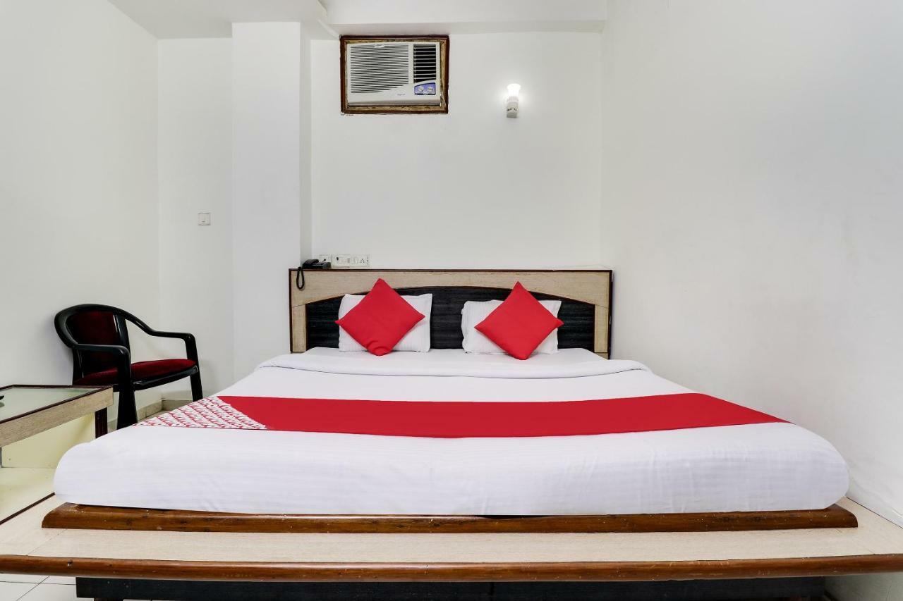 Etāwah Oyo 45398 Kunal Hotel מראה חיצוני תמונה